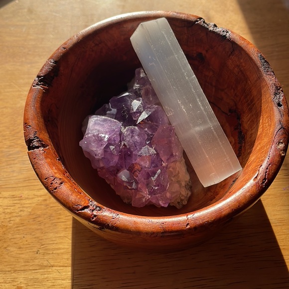 Cherry burl bowl raw edge knots 😍Handmade by Shane Repasky - Picture 9 of 13